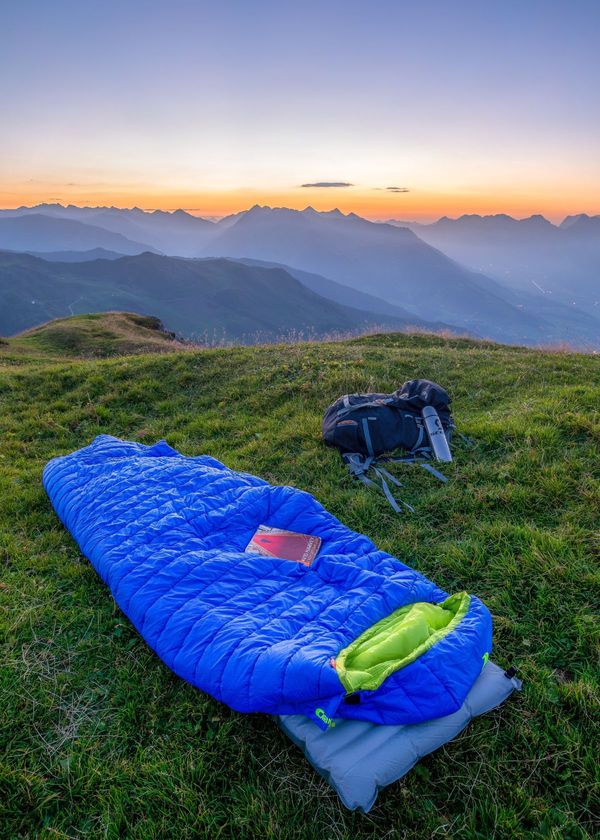 Sleeping Bags for Tall People: Six Terrific Options